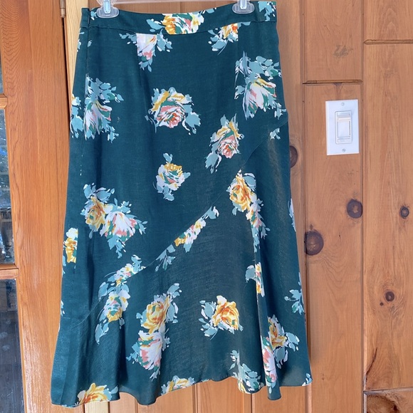 Halogen forest green floral midi bias cut skirt with pleat detail — 8 - Picture 7 of 12